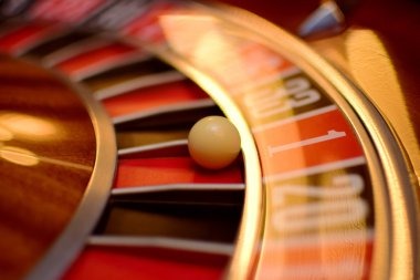 Free spin bonus round with multiplier display on nvmslot